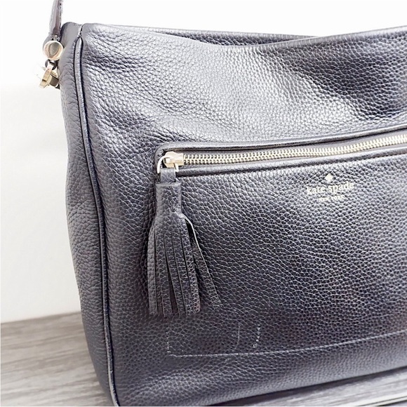 KATE SPADE PEBBLED BLACK LEATHER BAG WITH TASSEL♠️ - Picture 7 of 12